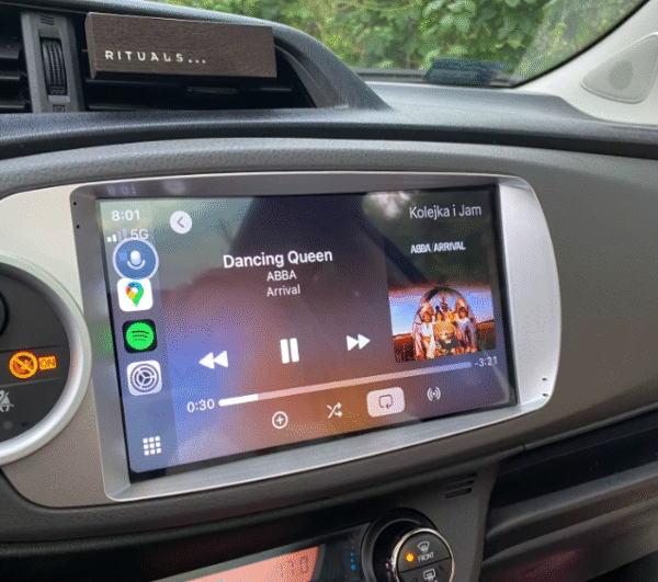 TOYOTA Yaris [2012-2017] – Image 4